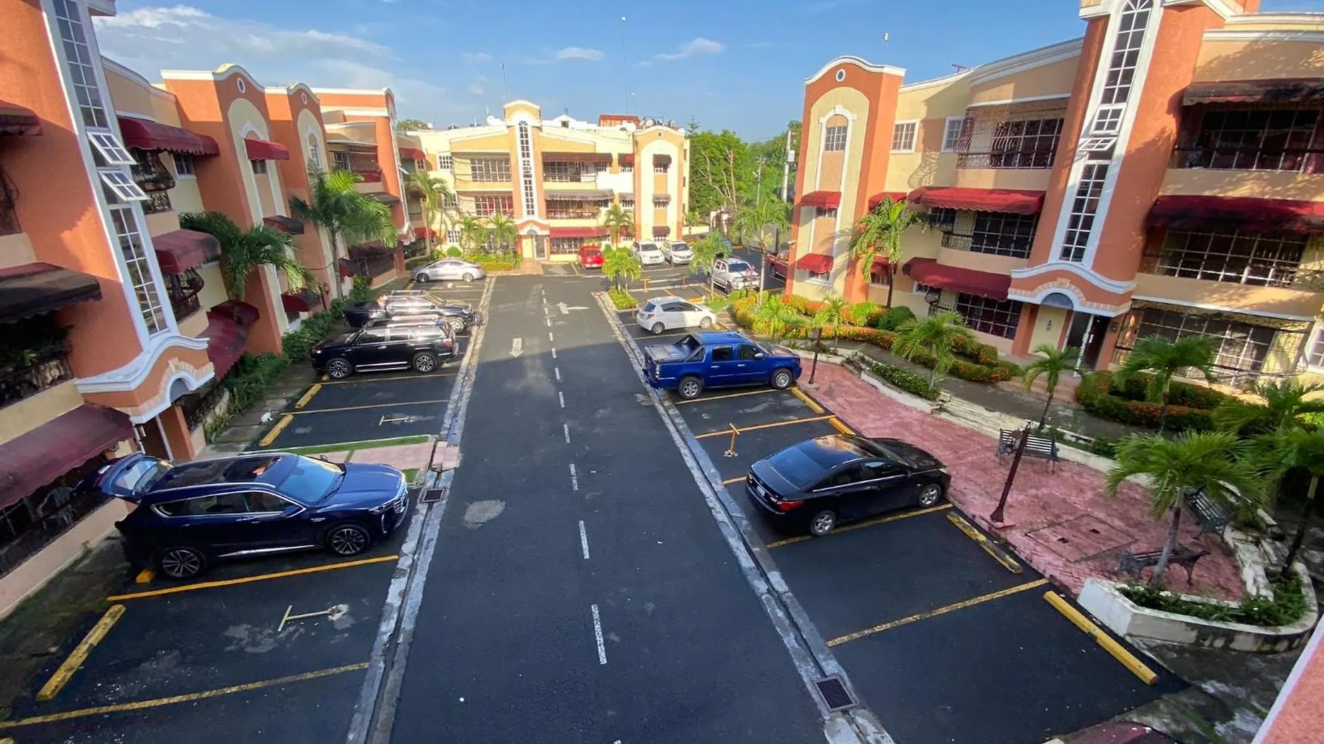 Apartamento 4Dominican Rep, New Huge Modern 3Bedroms Apt- Transformer And Inverter If The Light Goes Off-The Best Choice 4 You Santo Domingo República Dominicana