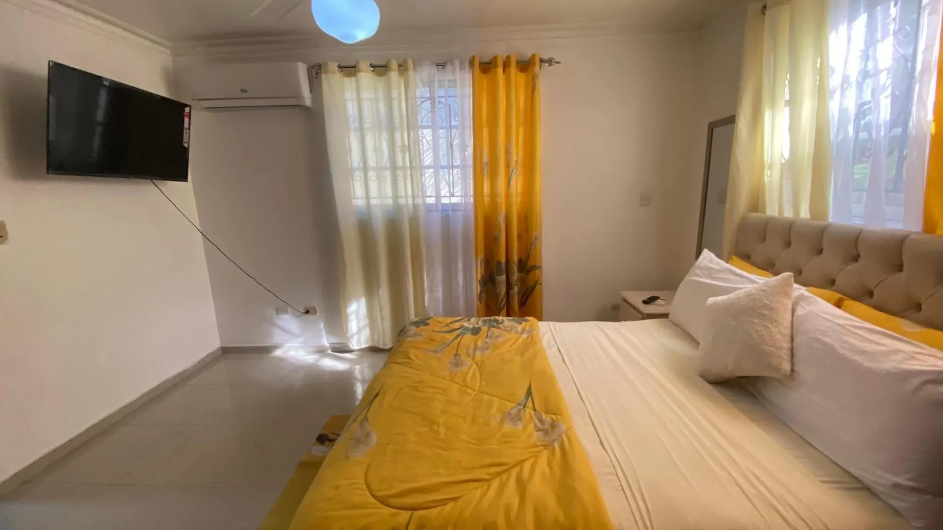 4Dominican Rep, New Huge Modern 3Bedroms Apt- Transformer And Inverter If The Light Goes Off-The Best Choice 4 You Santo Domingo 0*,